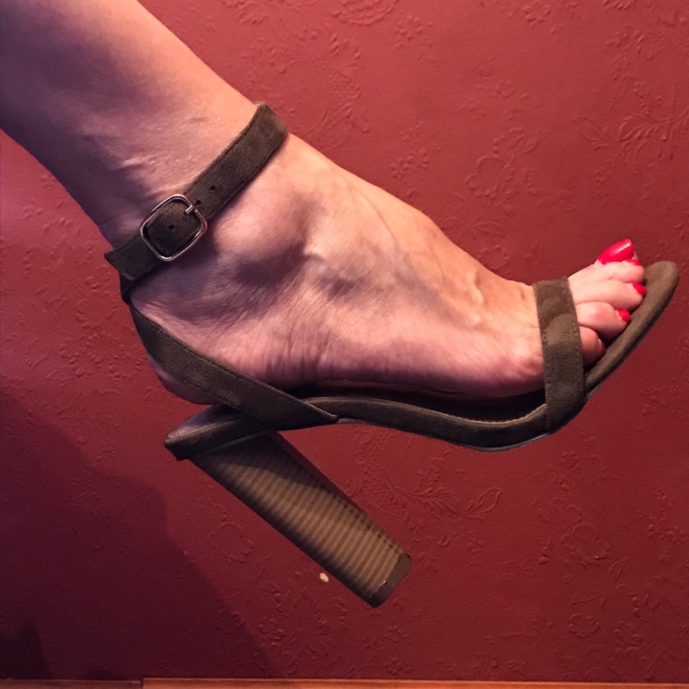 Staple Sandals by Cape Robbin